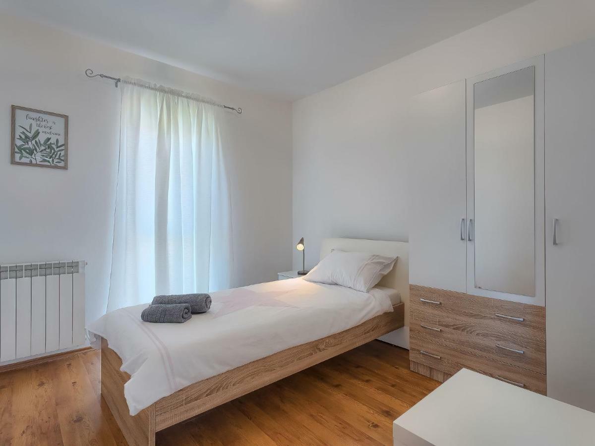 Holiday Home Gojak By Interhome Pula Ngoại thất bức ảnh